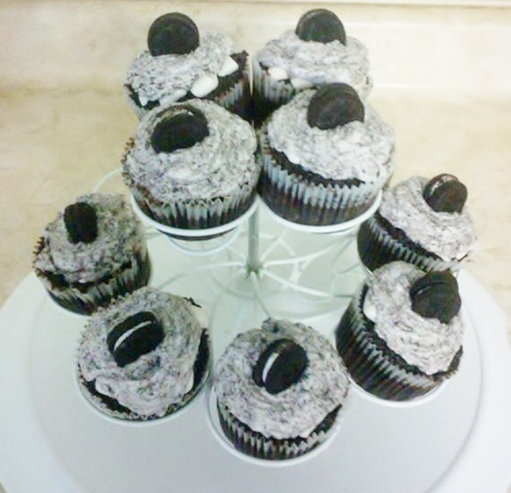 {Sweets Occasions} Cookies and Cream Cupcakes